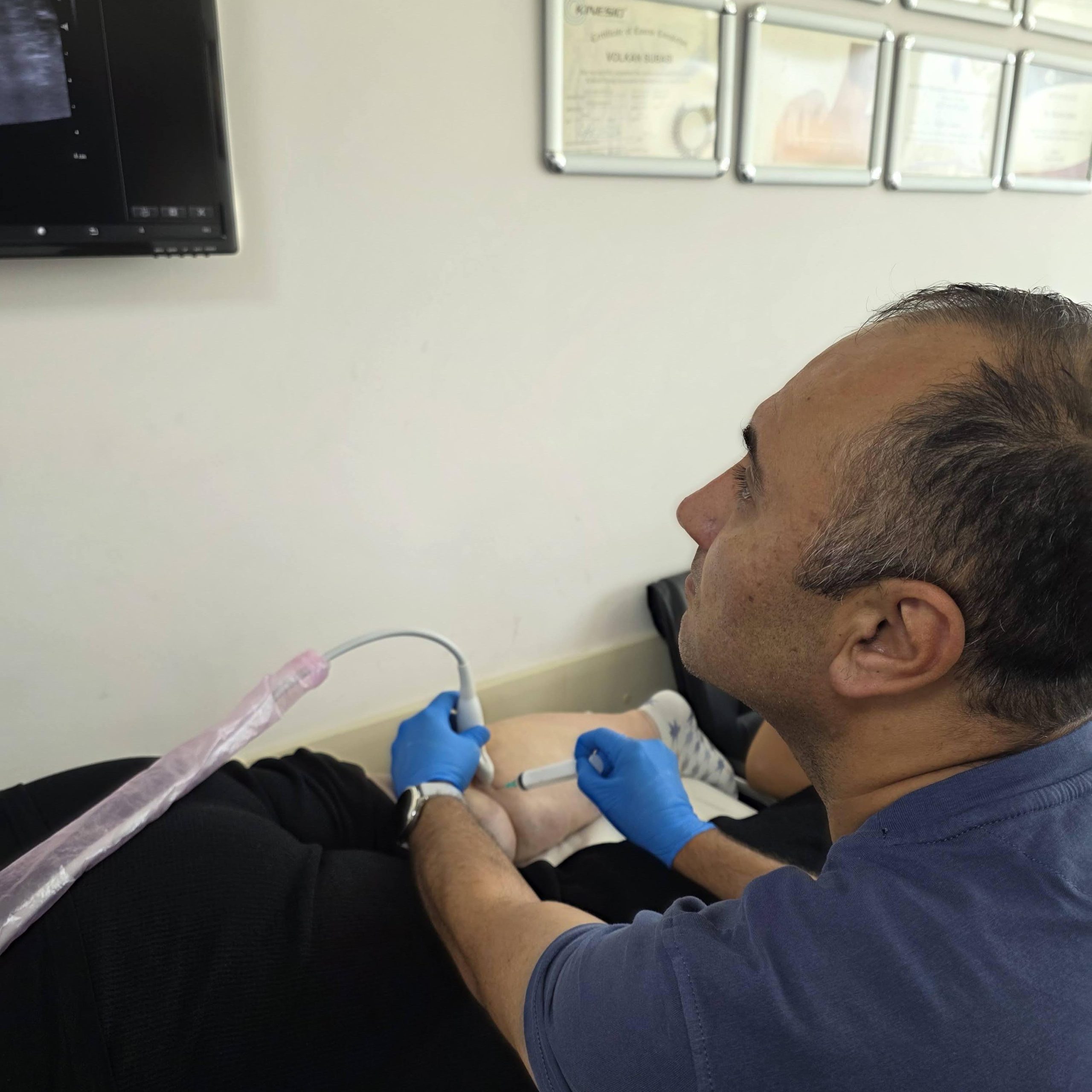 ultrason eşliğinde diz enjeksiyonu